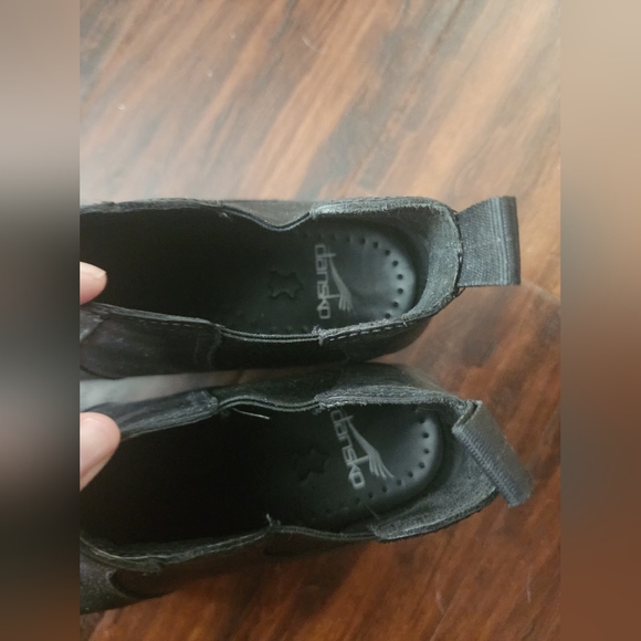 Dansko Boot- I really like these boots, but they're a tad too big. - Picture 2 of 5